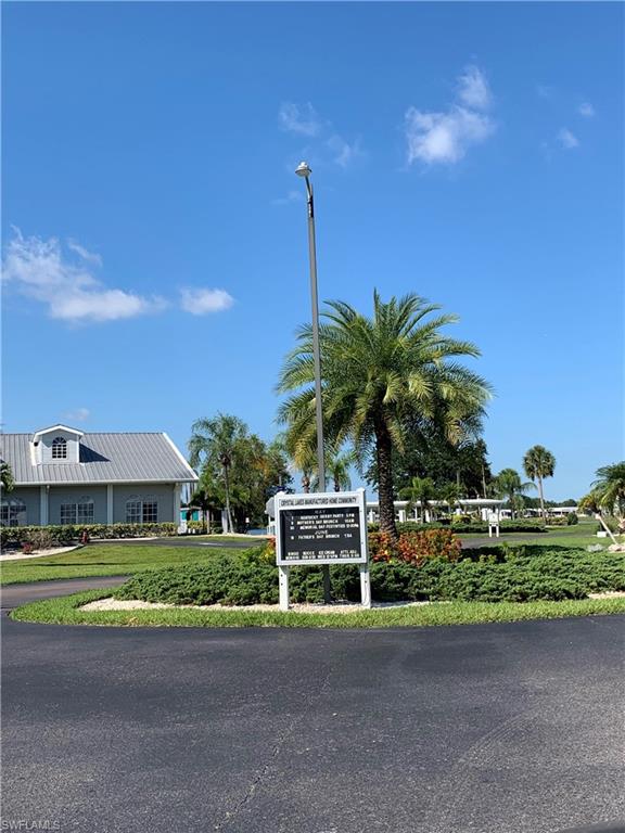 CRYSTAL LAKES - Residential