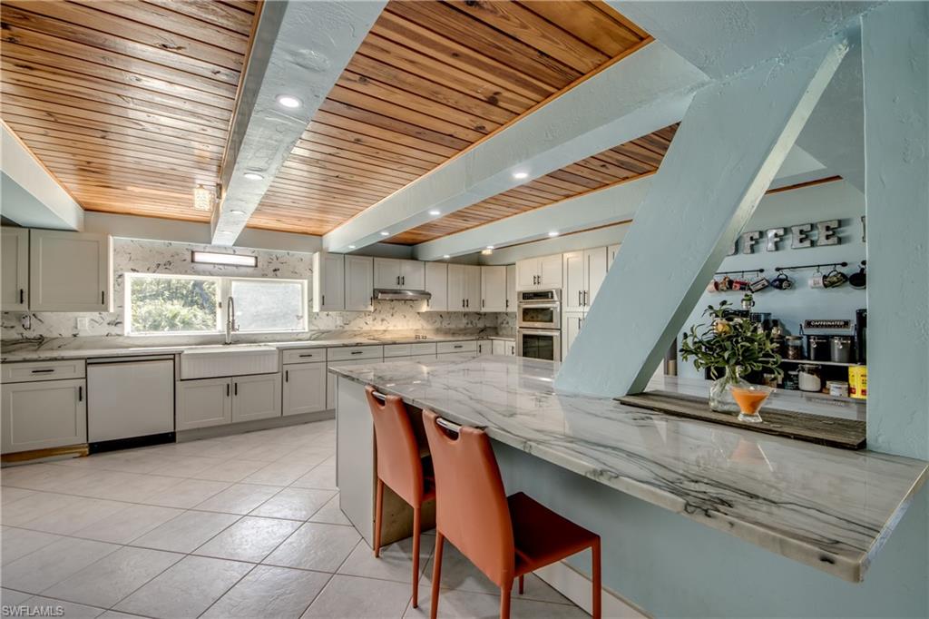 MACKABOY FARMS - Residential