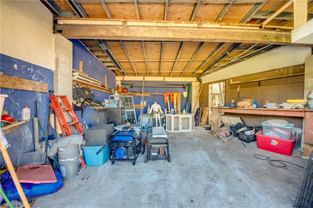 MACKABOY FARMS - Residential