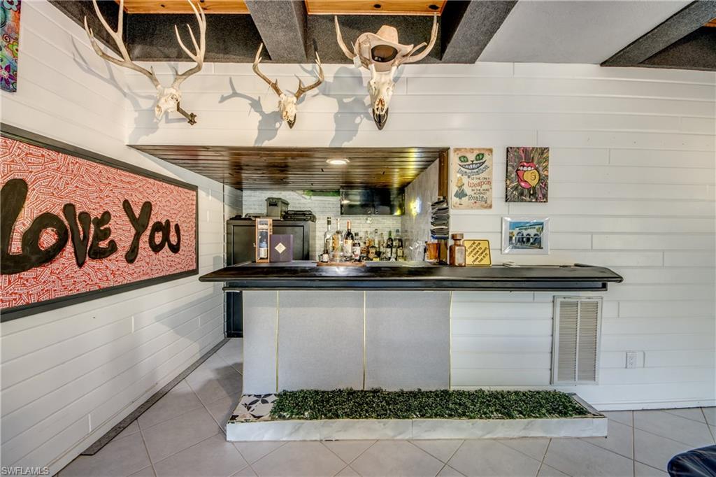 MACKABOY FARMS - Residential