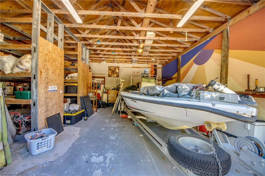 MACKABOY FARMS - Residential