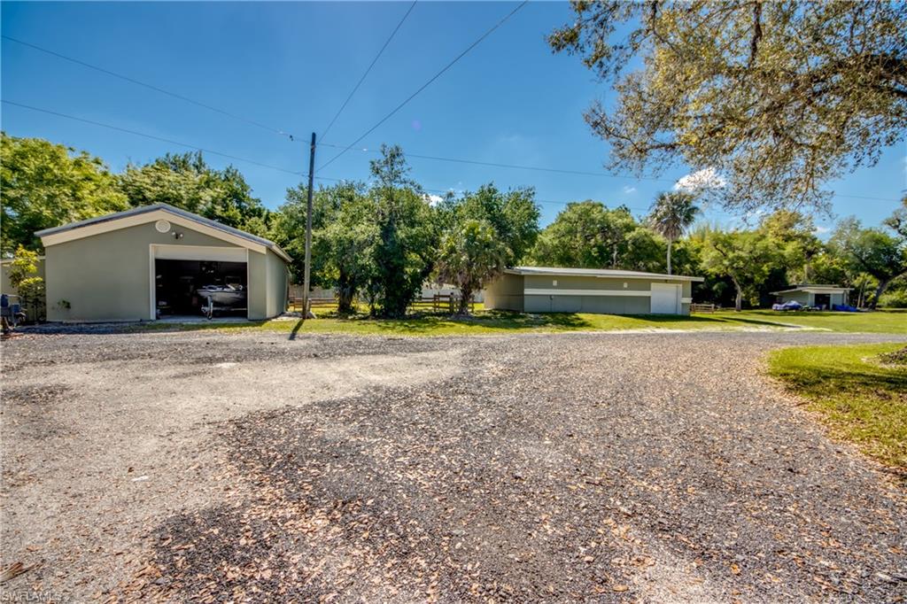 MACKABOY FARMS - Residential