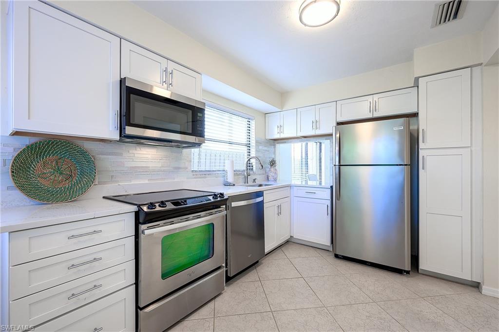 BEACHWALK HOMES - Residential Lease