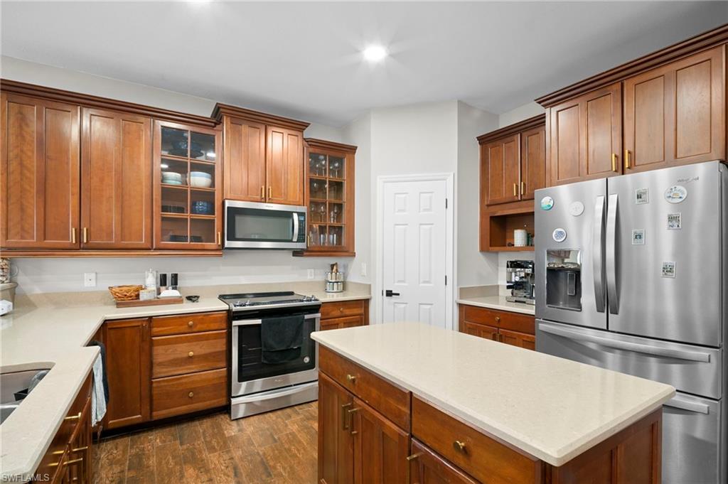 MAGNOLIA LAKES - Residential