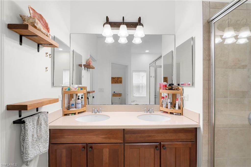 MAGNOLIA LAKES - Residential