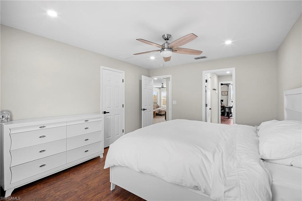 MAGNOLIA LAKES - Residential