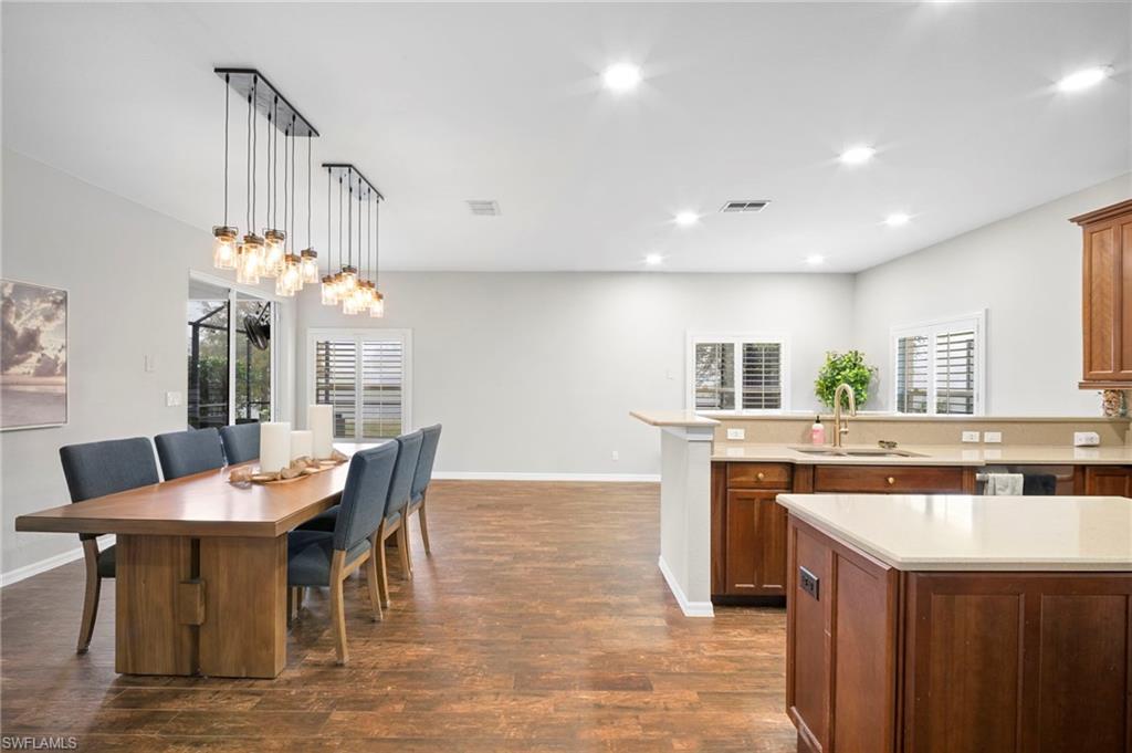 MAGNOLIA LAKES - Residential