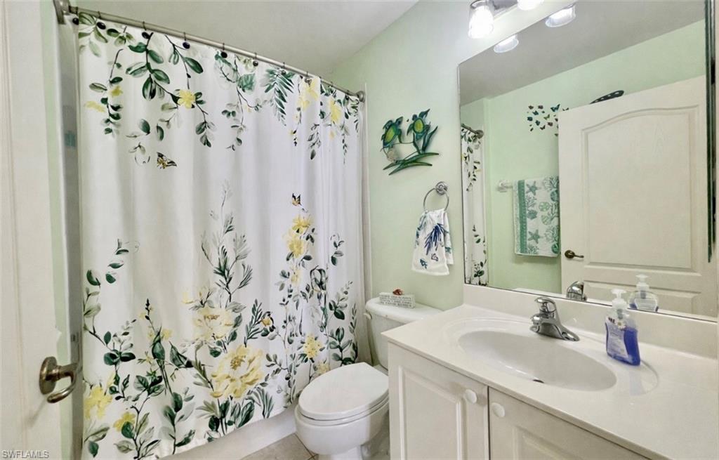 COLONIAL LINKS - Residential