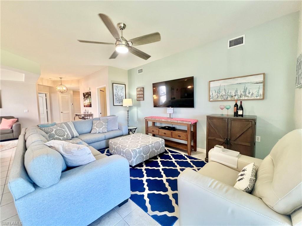 COLONIAL LINKS - Residential