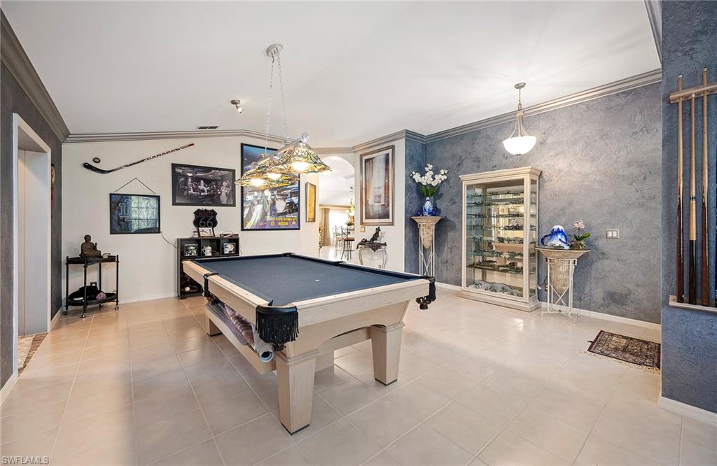 MEADOWBROOK - Residential