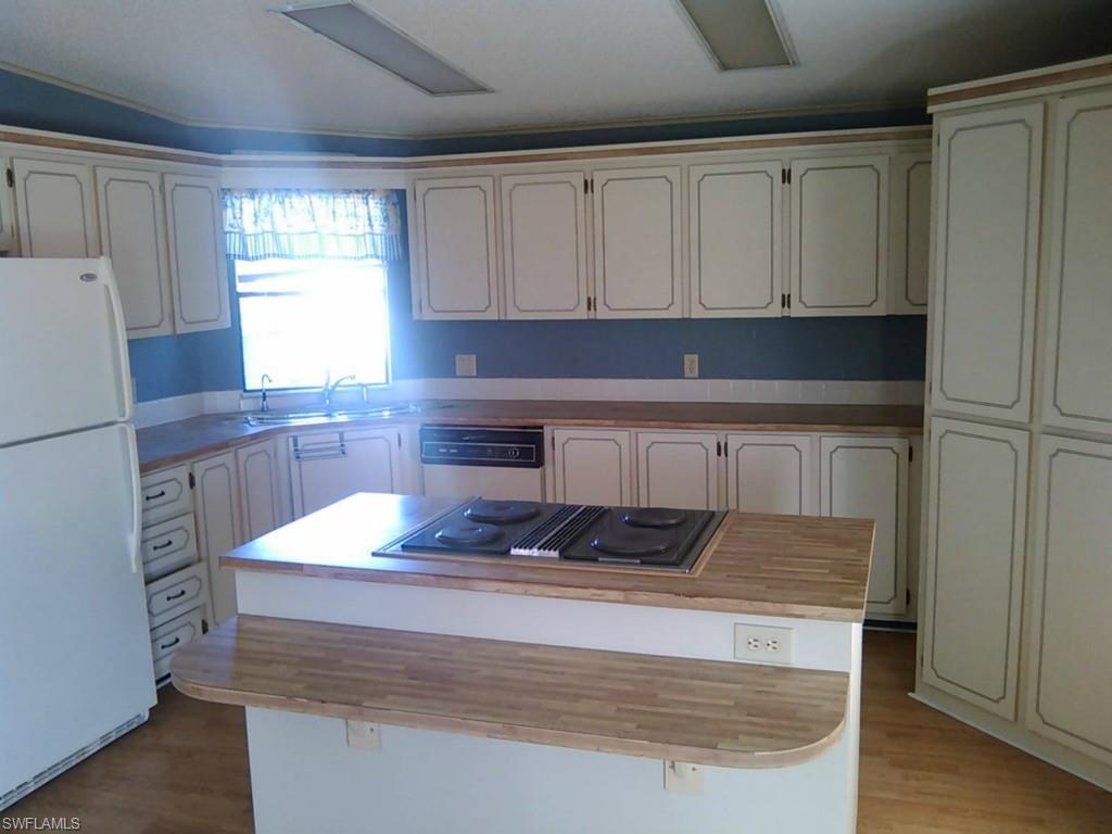 PINE LAKES COUNTRY CLUB - Residential