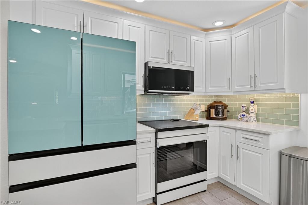 QUEENS PARK AT LAGO VERDE - Residential Lease