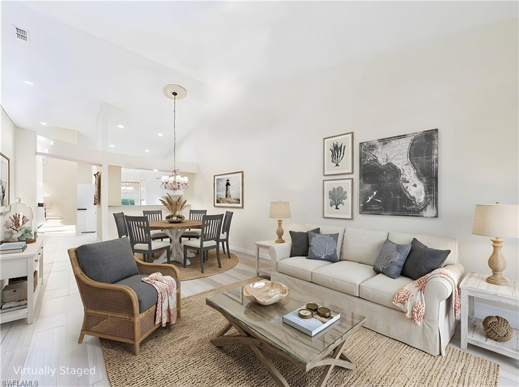 ROYAL VILLAS - Residential