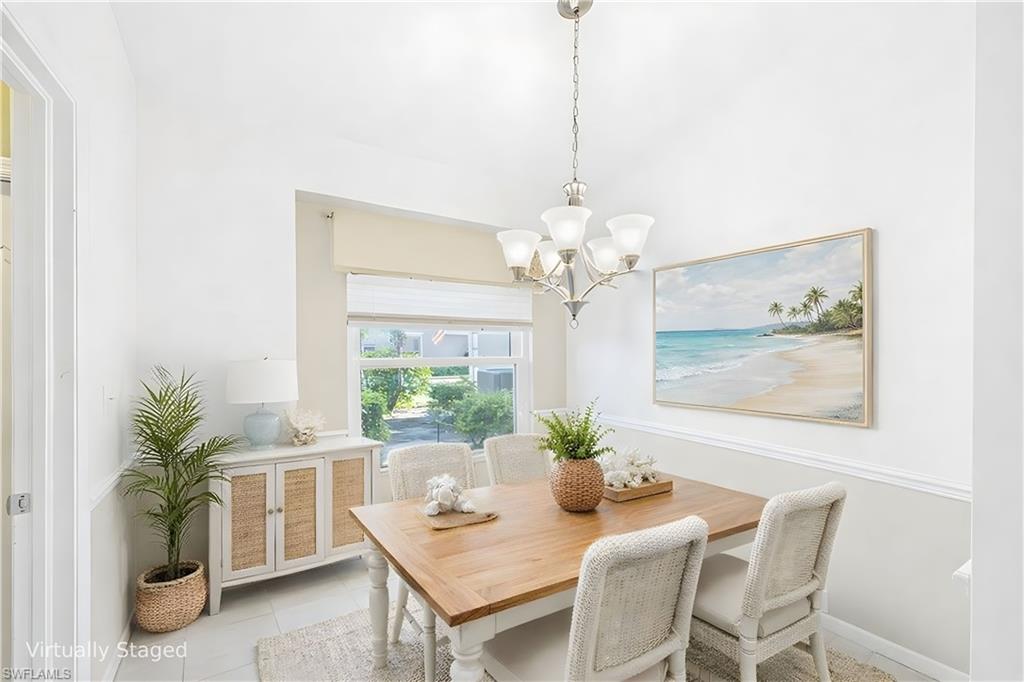 ROYAL VILLAS - Residential