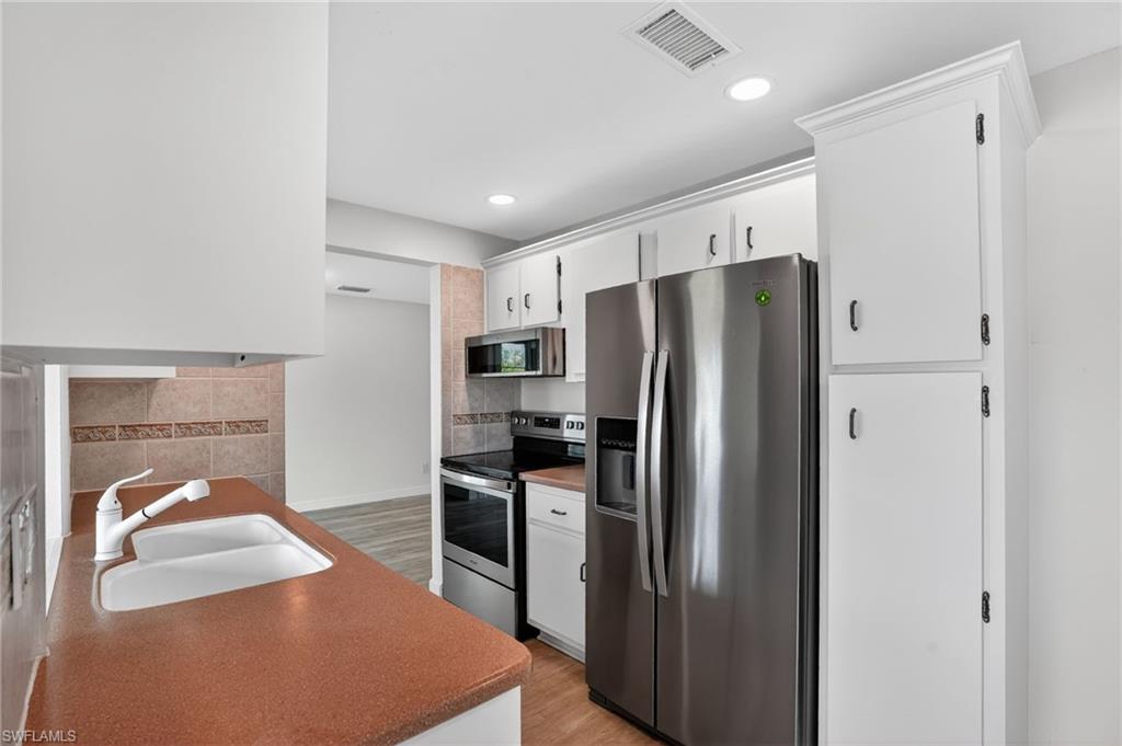 FOREST LAKES - Residential