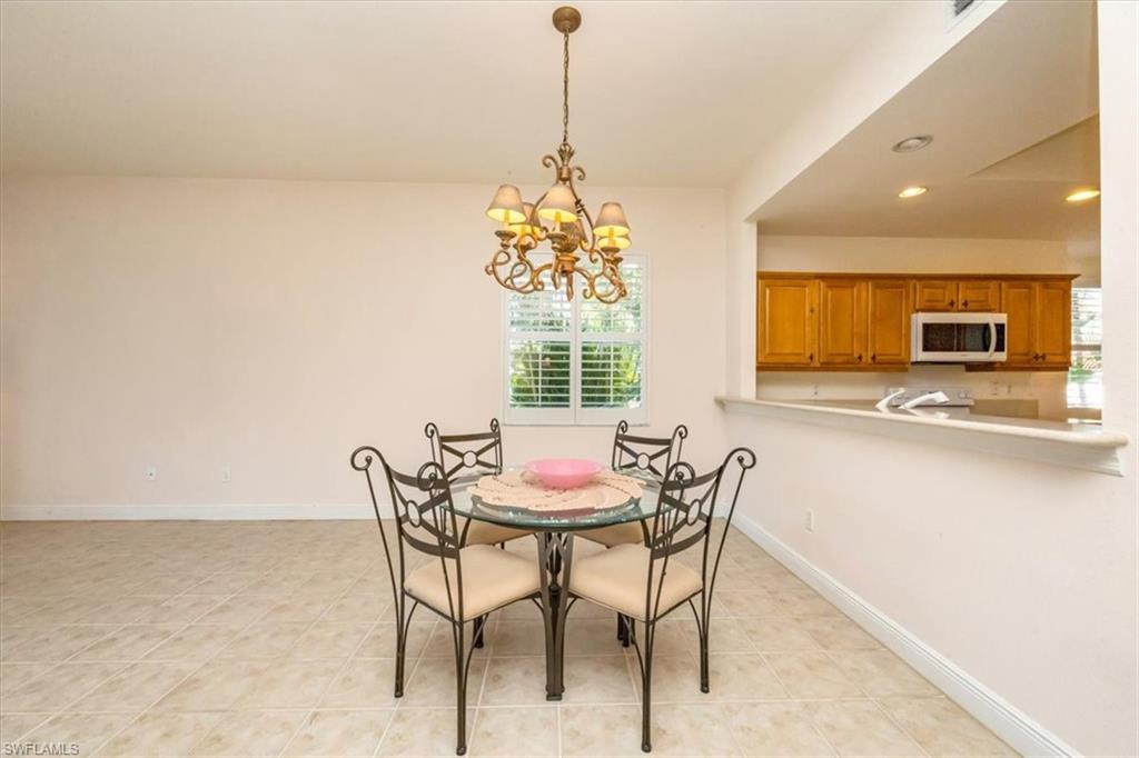 WINDWARD CAY - Residential