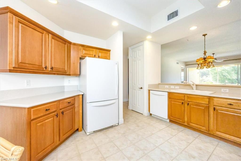 WINDWARD CAY - Residential