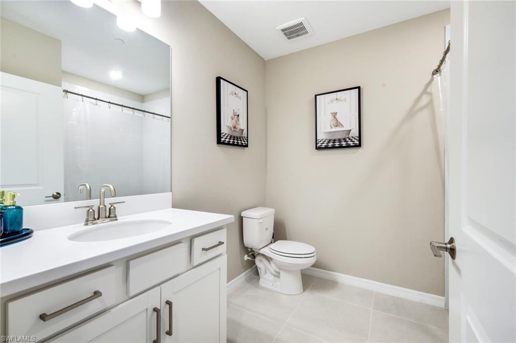 ESPLANADE LAKE CLUB - Residential Lease