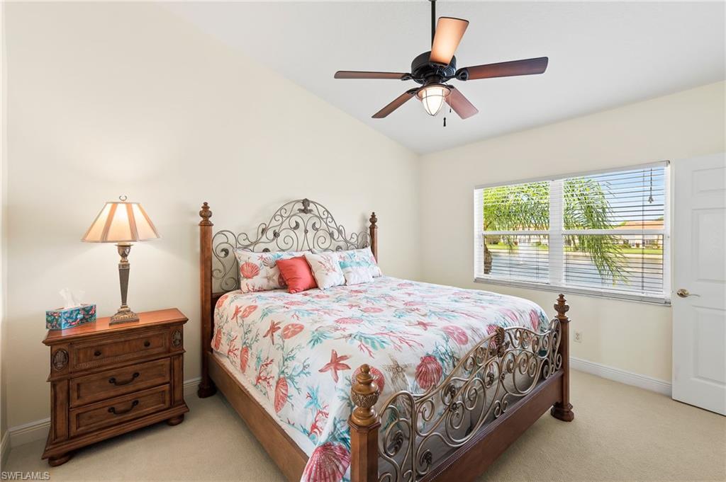 HUNTINGTON LAKES - Residential