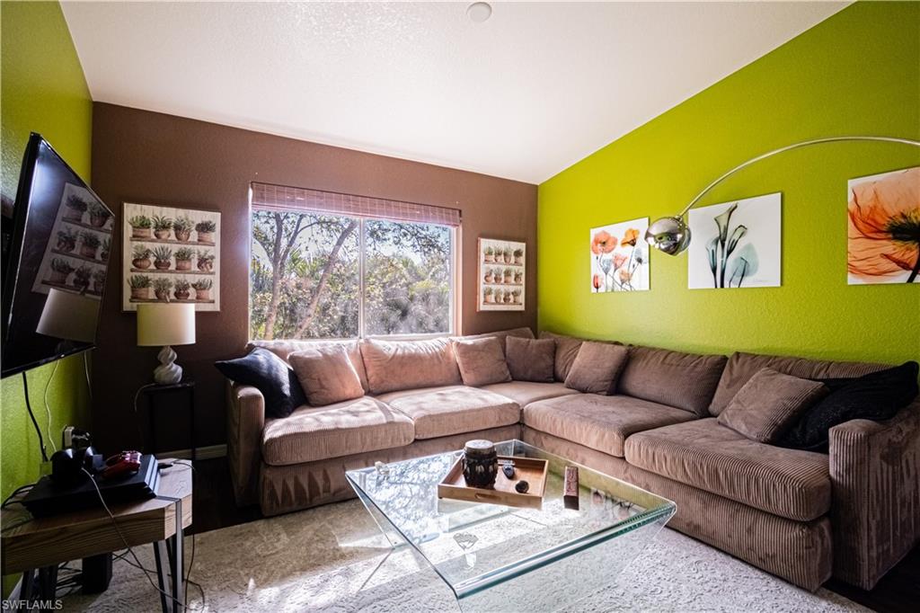 KEY ROYAL CONDOMINIUMS - Residential