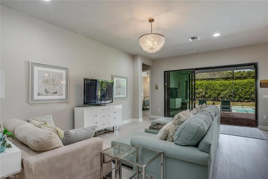 Naples, Florida 34119, United States, 5 Bedrooms Bedrooms, ,5 BathroomsBathrooms,Residential,Active,22722