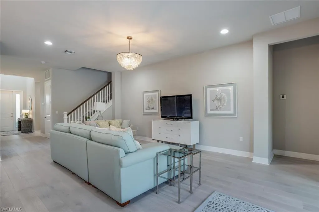 Naples, Florida 34119, United States, 5 Bedrooms Bedrooms, ,5 BathroomsBathrooms,Residential,Active,22722