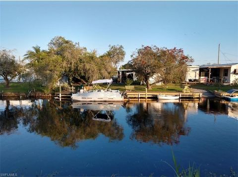 A home in MOORE HAVEN