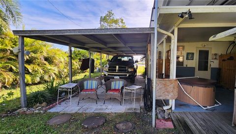 A home in MOORE HAVEN