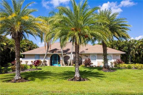 A home in NAPLES