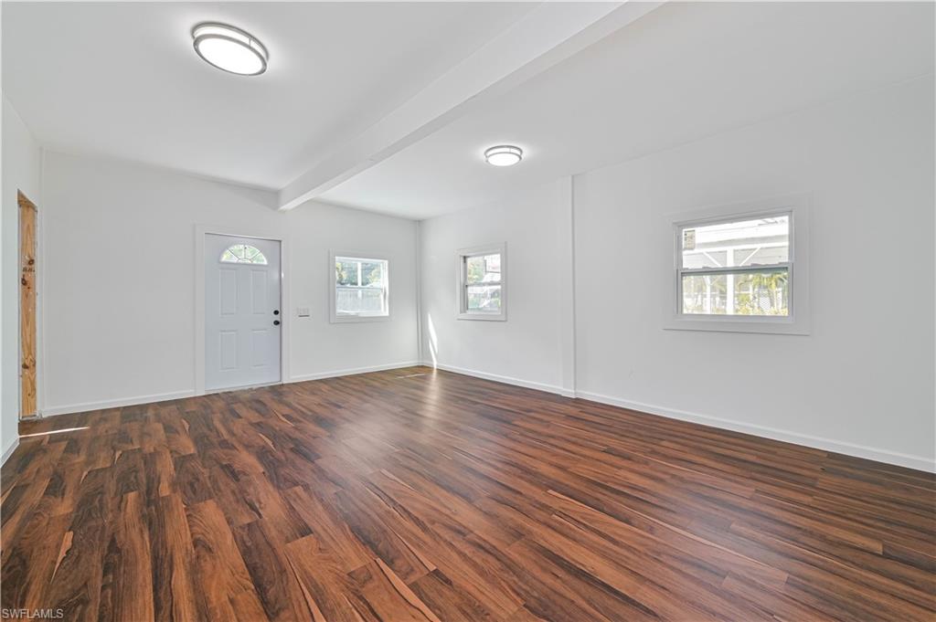 LIVINGSTON WOODS - Residential Lease