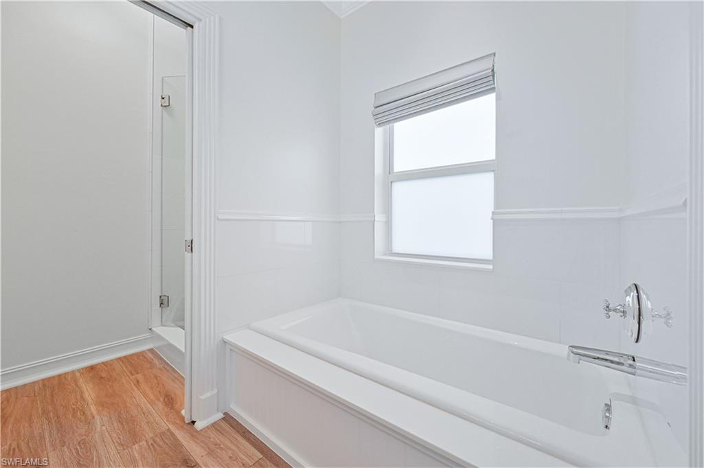 LIVINGSTON WOODS - Residential Lease