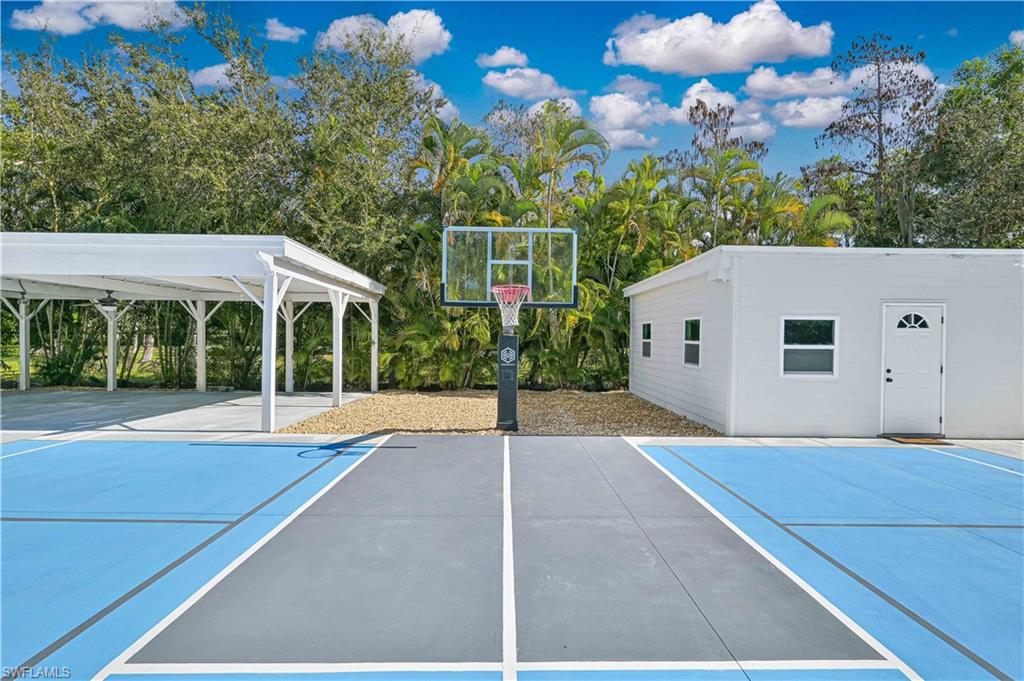 LIVINGSTON WOODS - Residential Lease