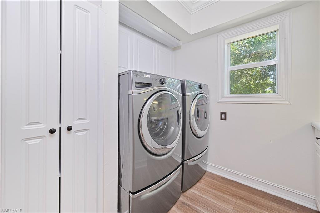 LIVINGSTON WOODS - Residential Lease