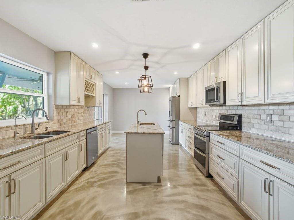 SHADY RIVER PARK SUBD - Residential Lease