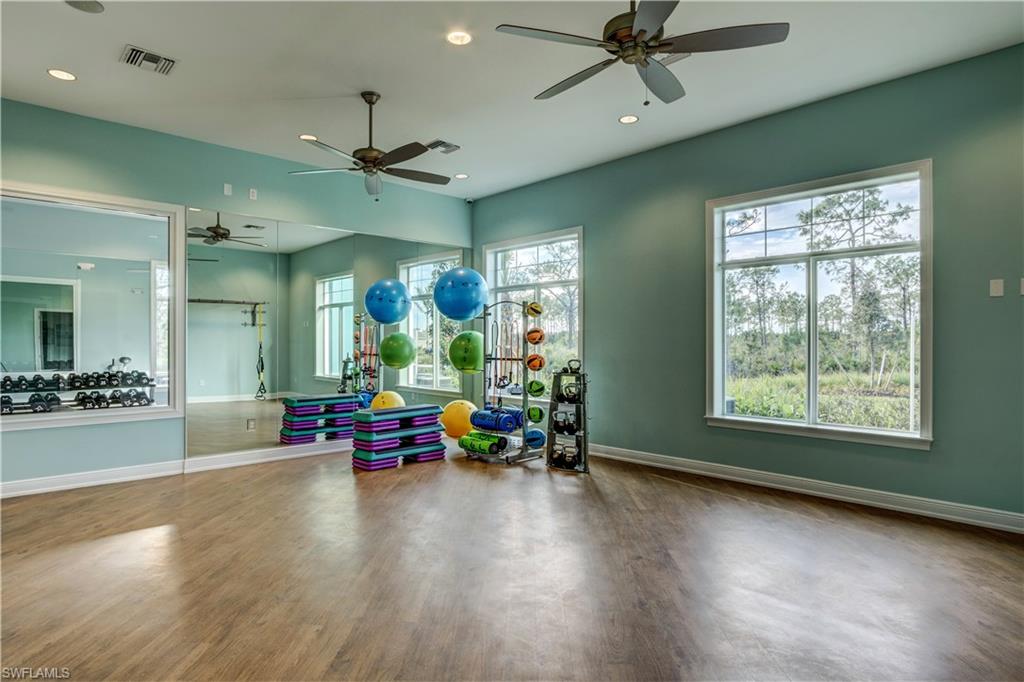 ENTRADA - Residential