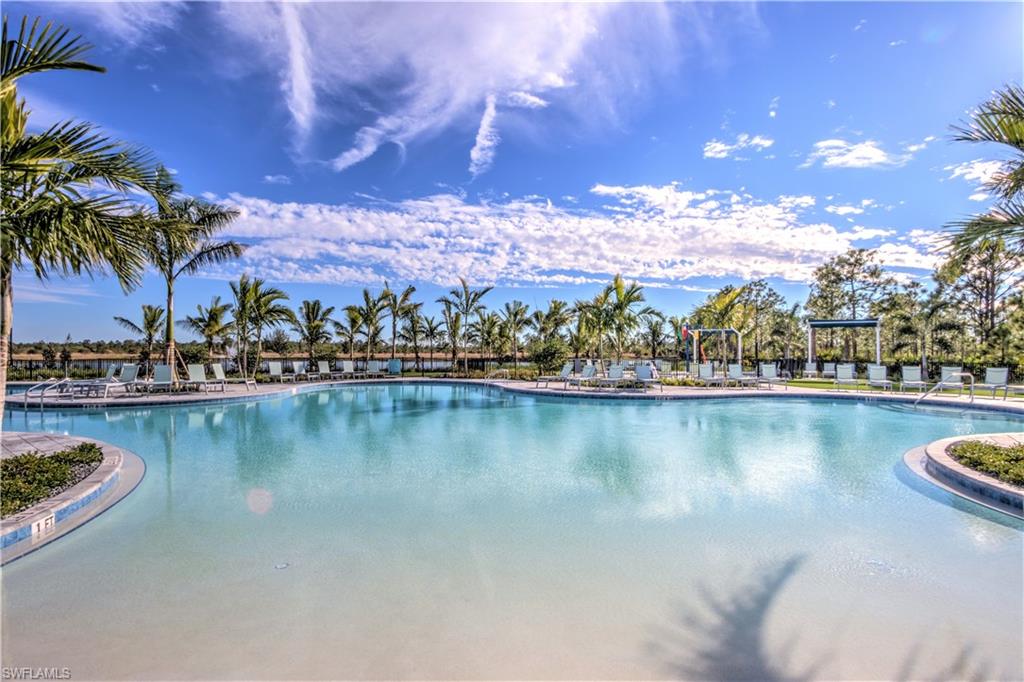 ENTRADA - Residential