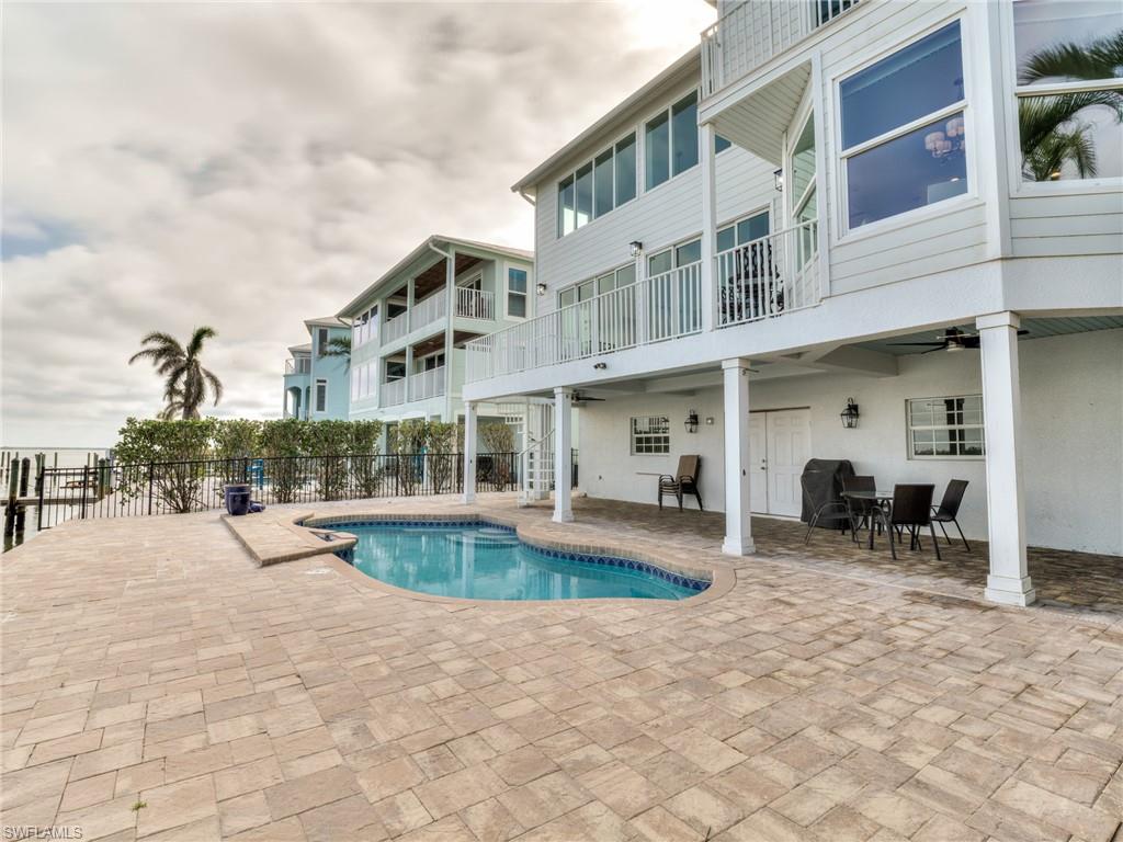 MCPHIE PARK - Residential