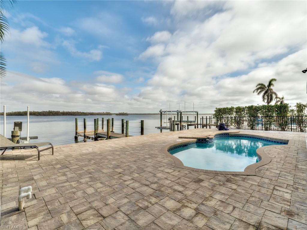 MCPHIE PARK - Residential