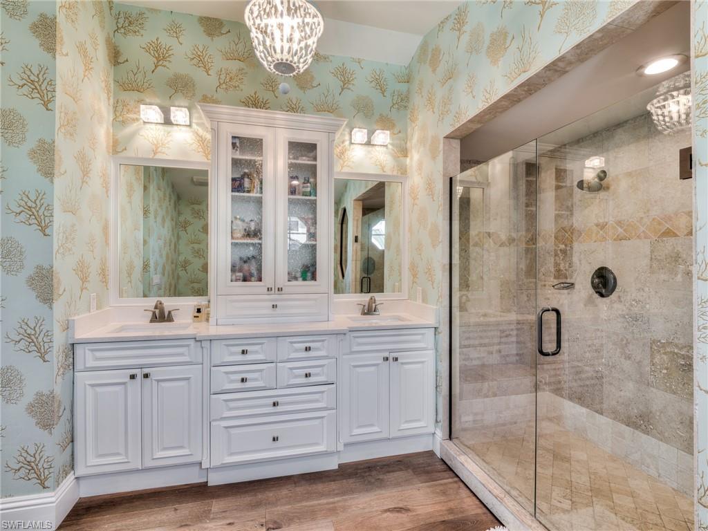 MCPHIE PARK - Residential