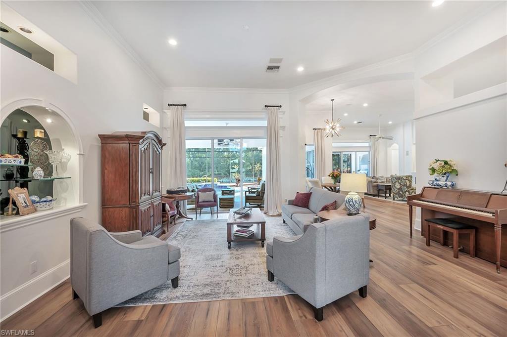 ARBOR GLEN - Residential