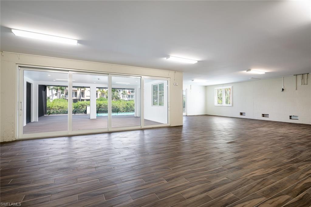 SOUTHPORT ON THE BAY - Residential