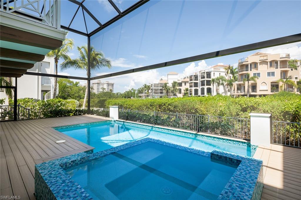 SOUTHPORT ON THE BAY - Residential