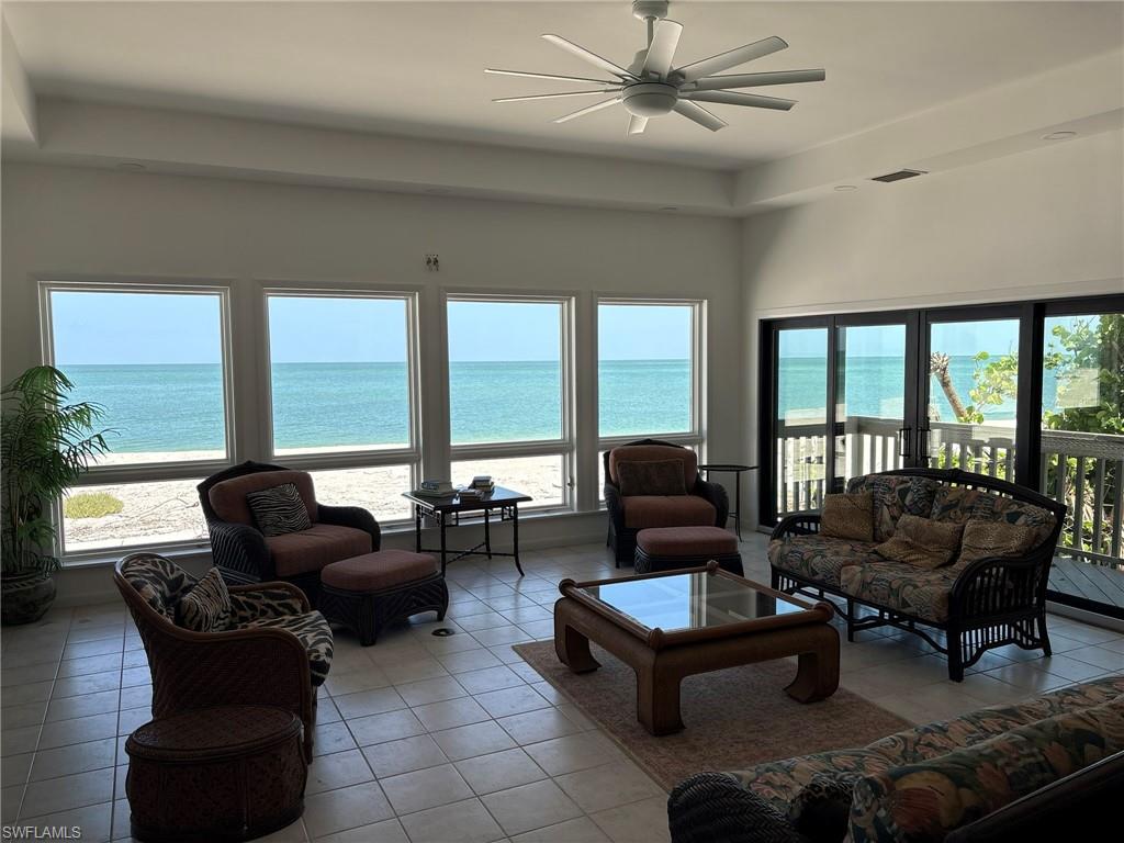 SAFETY HARBOR CLUB - Residential