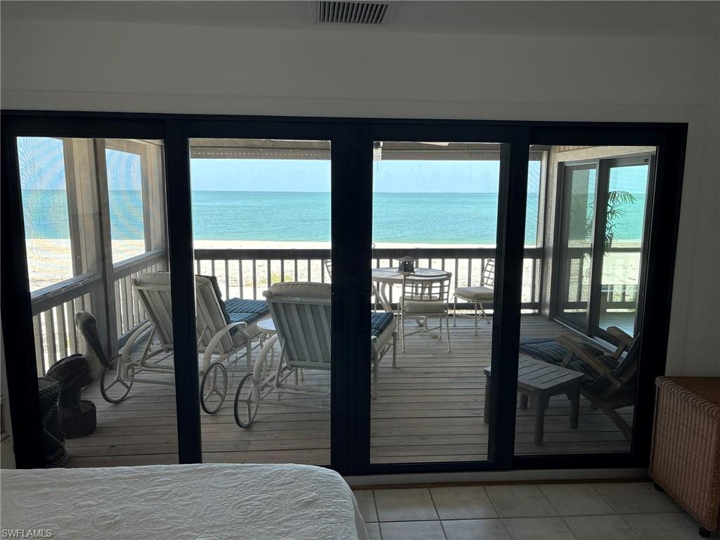 SAFETY HARBOR CLUB - Residential