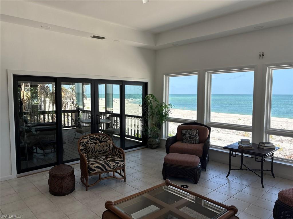 SAFETY HARBOR CLUB - Residential