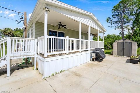 A home in PUNTA GORDA