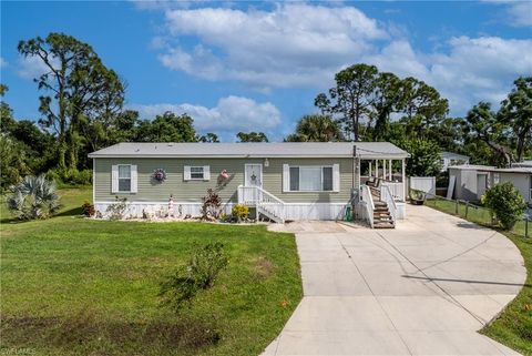 A home in PUNTA GORDA