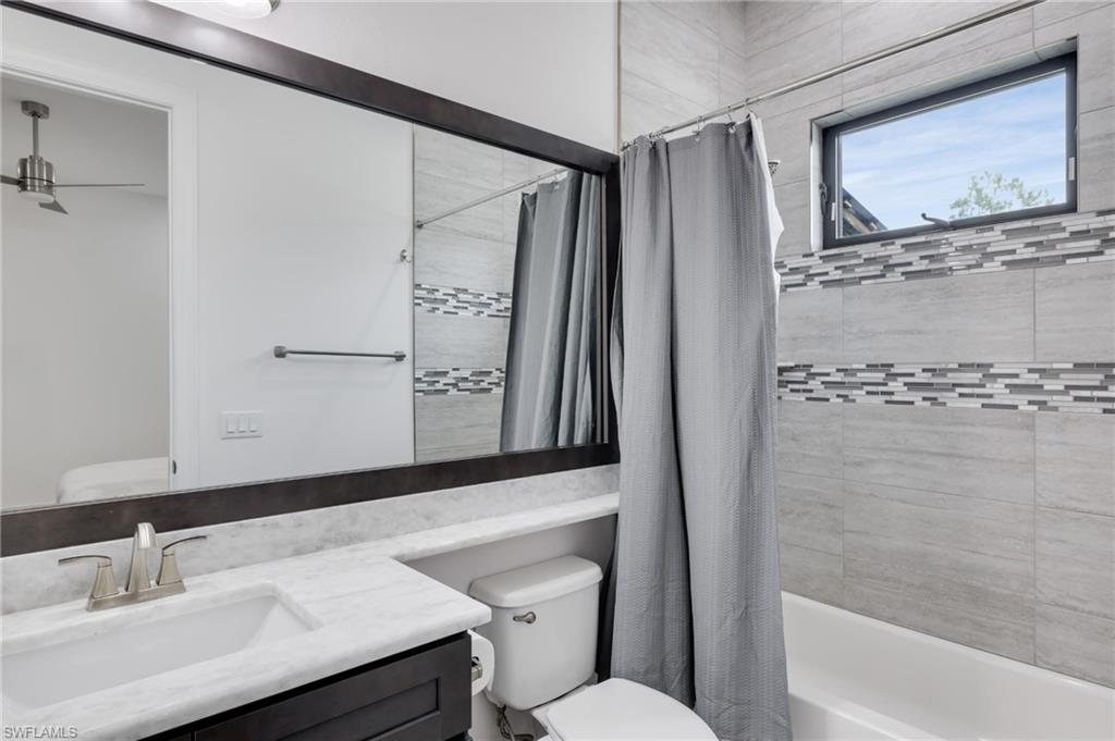 LIVINGSTON WOODS - Residential