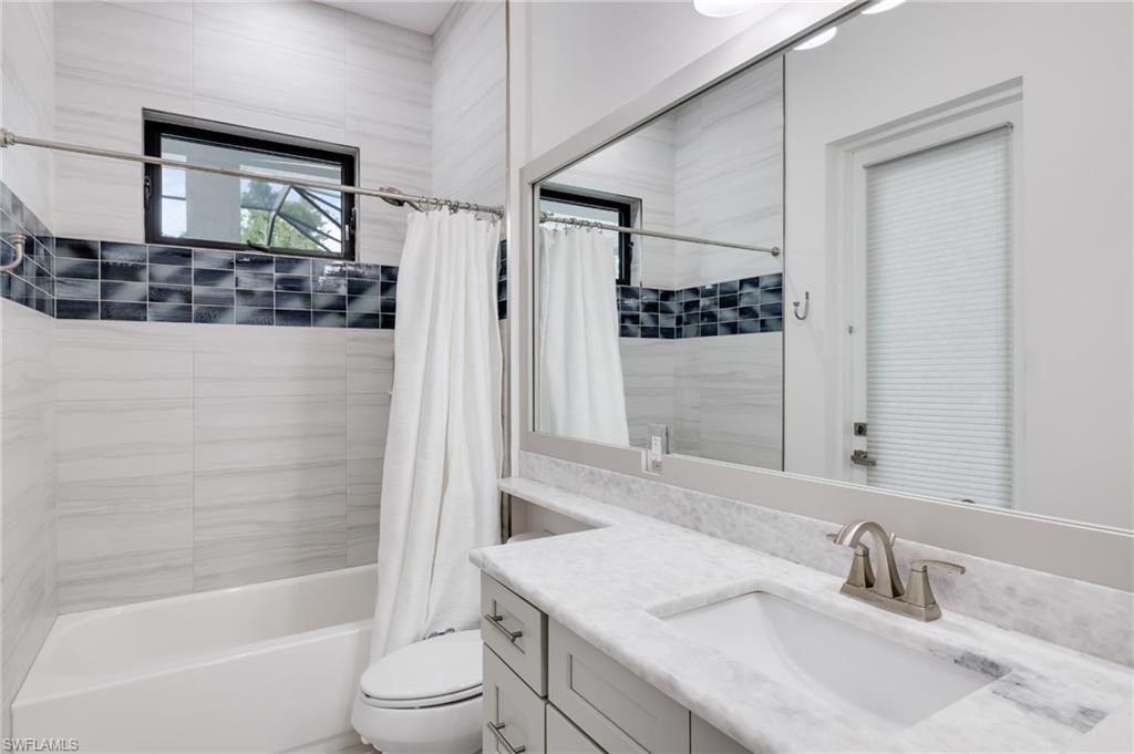 LIVINGSTON WOODS - Residential