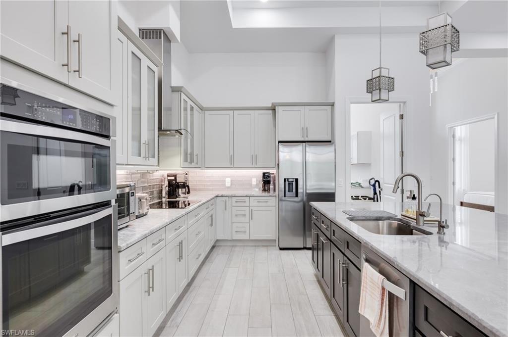 LIVINGSTON WOODS - Residential